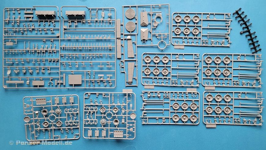 Збірна модель Border Model - 1/35 Інженерна машина Kodiak BT-011 фото