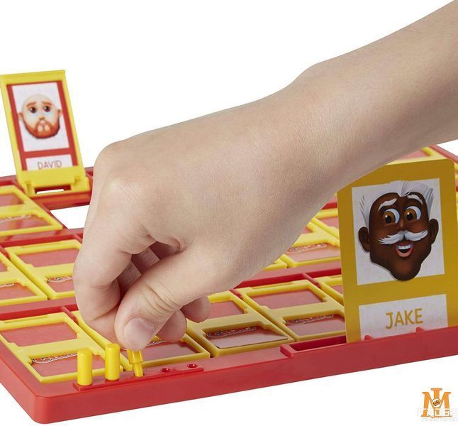 Настольная игра Hasbro Gaming - Guess Who? (Англ) C2124 фото