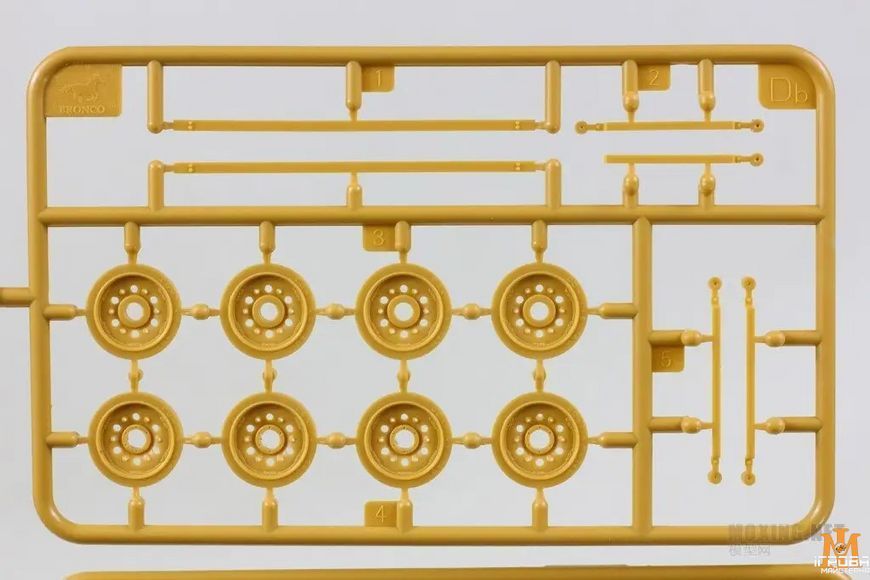 Збірна модель Bronco - 1/35 Німецька штурмова САУ StuG.III Ausf.C/D (SdKfz 142) CB35116 фото