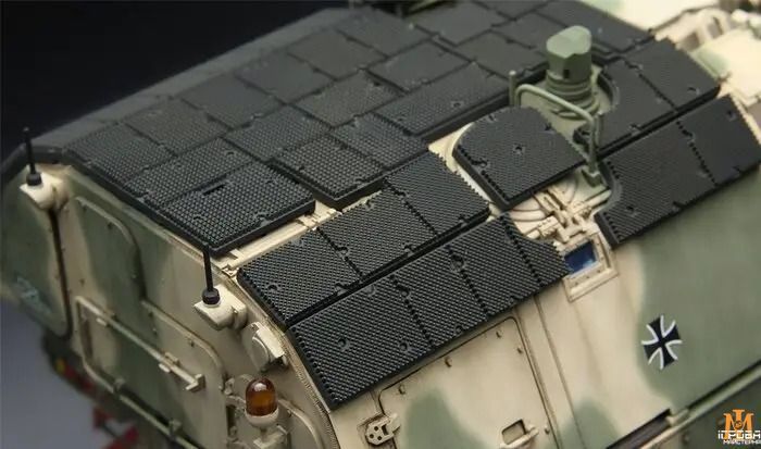 Сборная модель Meng - 1/35 Немецкая самоходная гаубица Panzerhaubitze 2000 TS-019 фото