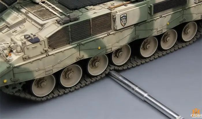 Сборная модель Meng - 1/35 Немецкая самоходная гаубица Panzerhaubitze 2000 TS-019 фото