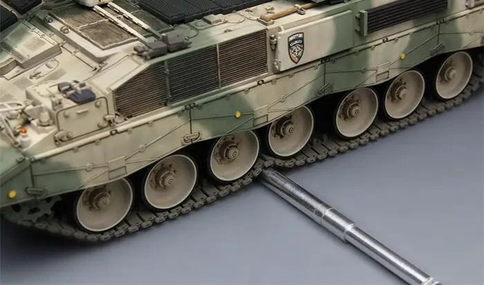 Сборная модель Meng - 1/35 Немецкая самоходная гаубица Panzerhaubitze 2000 TS-019 фото