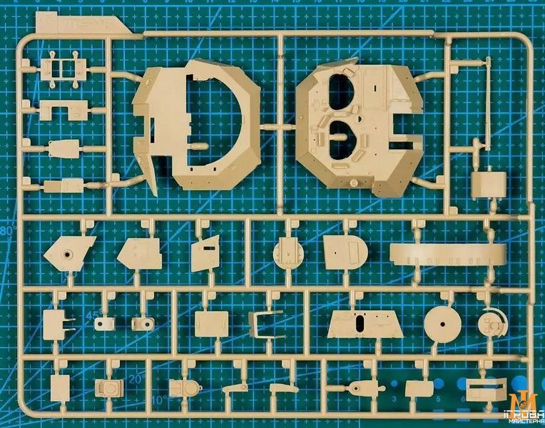 Збірна модель Meng - 1/35 БМП M3A3 Bradley W/Busk III SS-006 фото