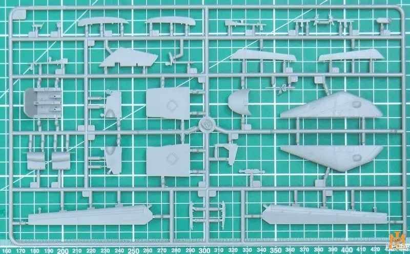 Сборная модель Trumpeter - 1/72 Тактический бомбардировщик Су-24МР TR01672 фото
