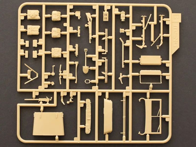 Збірна модель Meng - 1/35 Американський автомобіль підвищеної прохідності Willys MB VS-011 фото