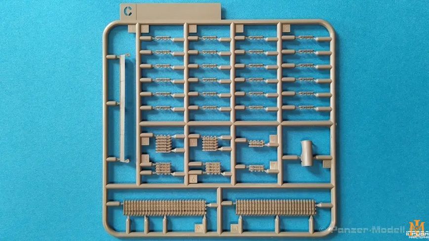 Збірна модель Border Model - 1/72 Танк TIGER I KURSK TK-7203 фото