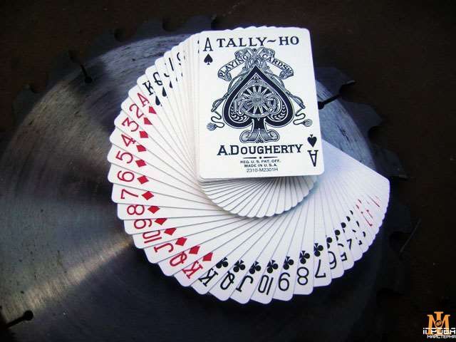 Карти гральні USPCC - Tally-Ho Poker 9 Fan Back, Standard Index