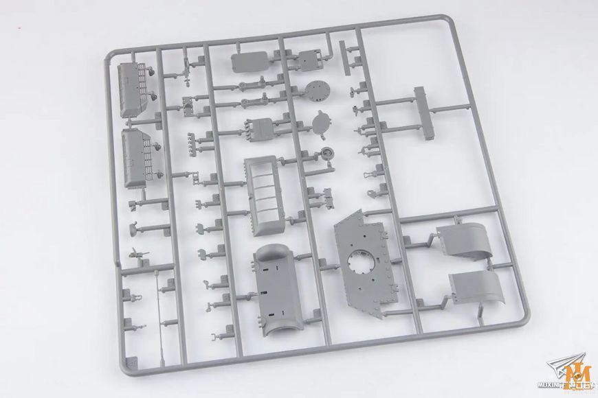 Сборная модель Border Model - 1/35 Советский танк T34-85 With 5 Resin figure BT-027 фото