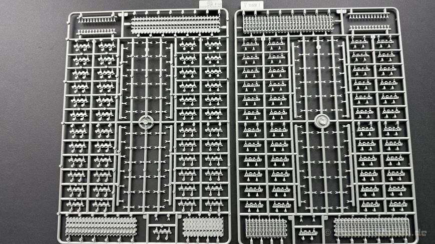 Збірна модель Border Model - 1/35 Танк Tiger I Kharkov BT-034 фото