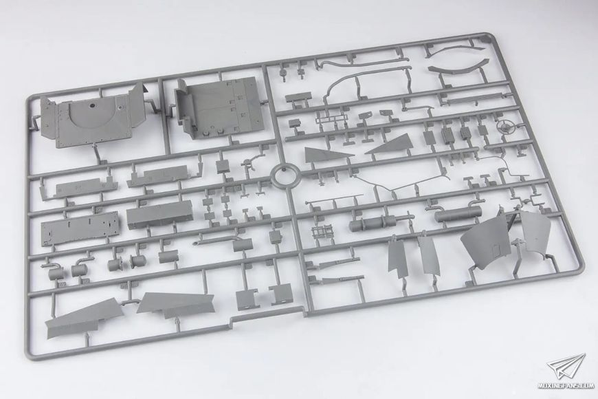 Збірна модель Border Model - 1/35 Танк Sd.Kfz.164 Nashorn BT-024 фото